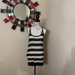 VENUS Black and White Striped Tunic Top